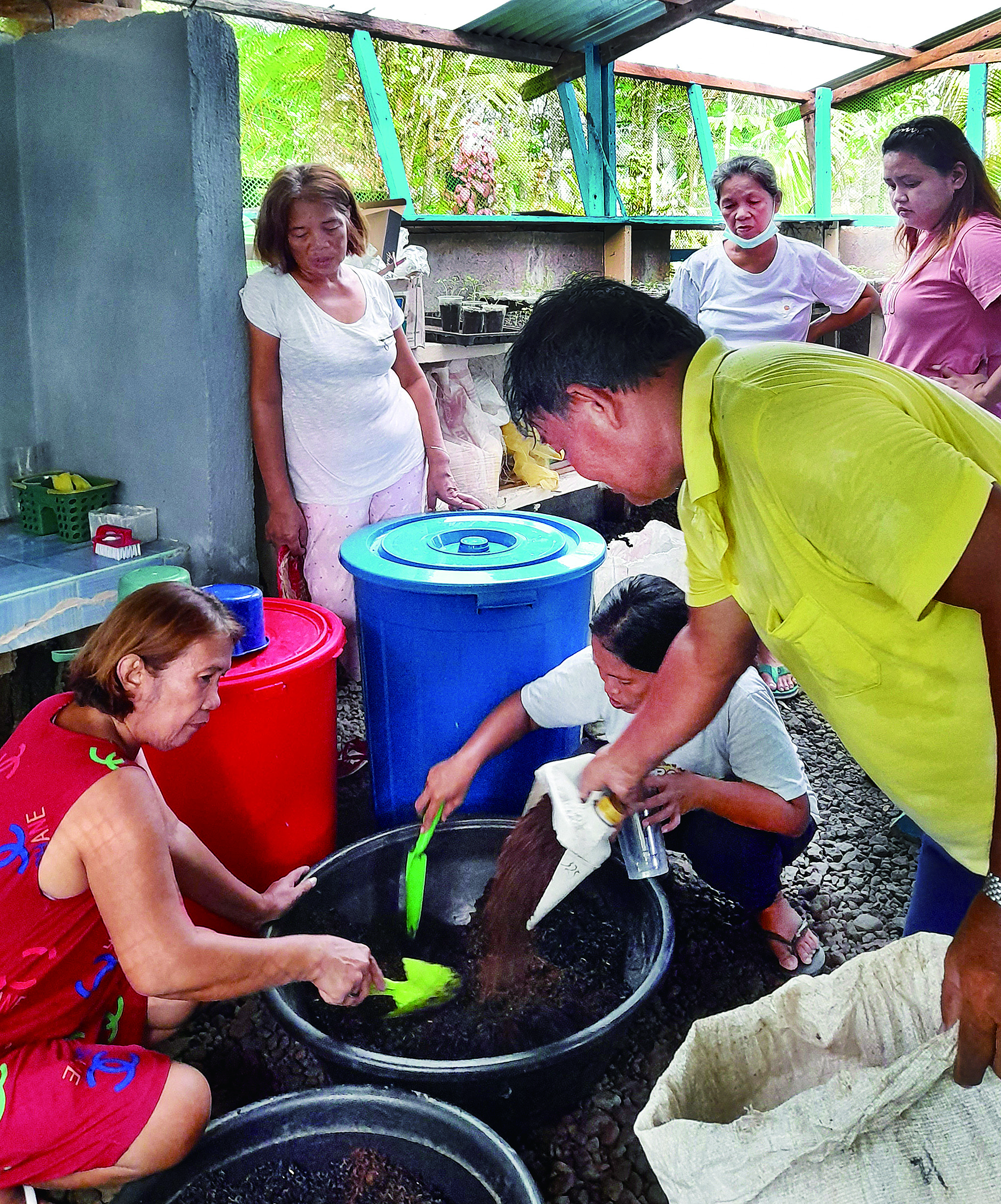環境自立めざすフィリピンの小さな町「クリーンでグリーンな地域とブルーな水環境のために」
